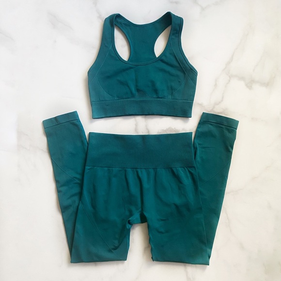 GymTed Seamless Flexi Set in Turquoise